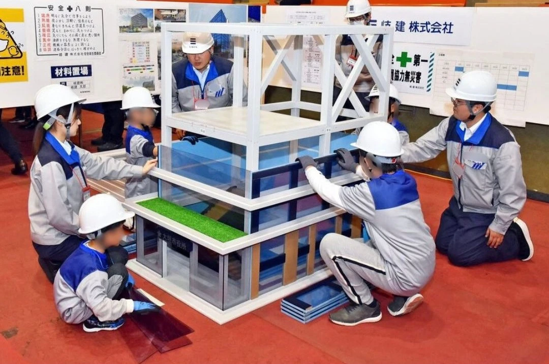 建設スタッフの仕事